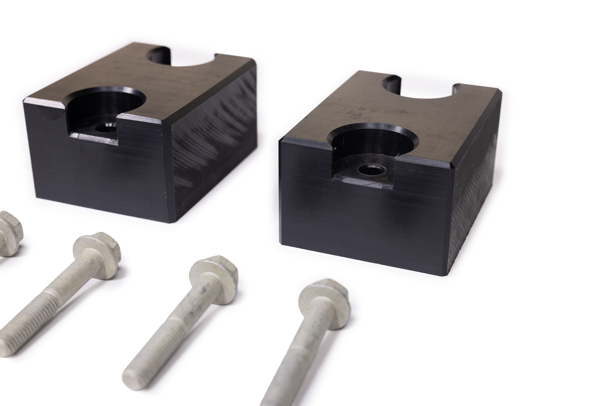 RōMR 2.5" JL Wrangler Rear Bump Stop Extensions (PART # 74002008)